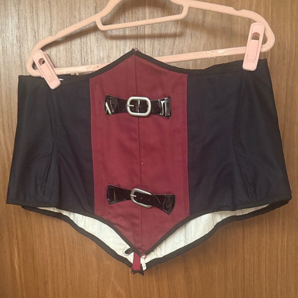 Stylish Black and Red Lace-Up Corset